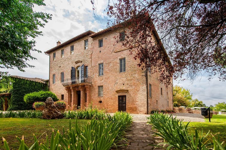 Ipalazzi Hotels San Lorenzo Linari 01